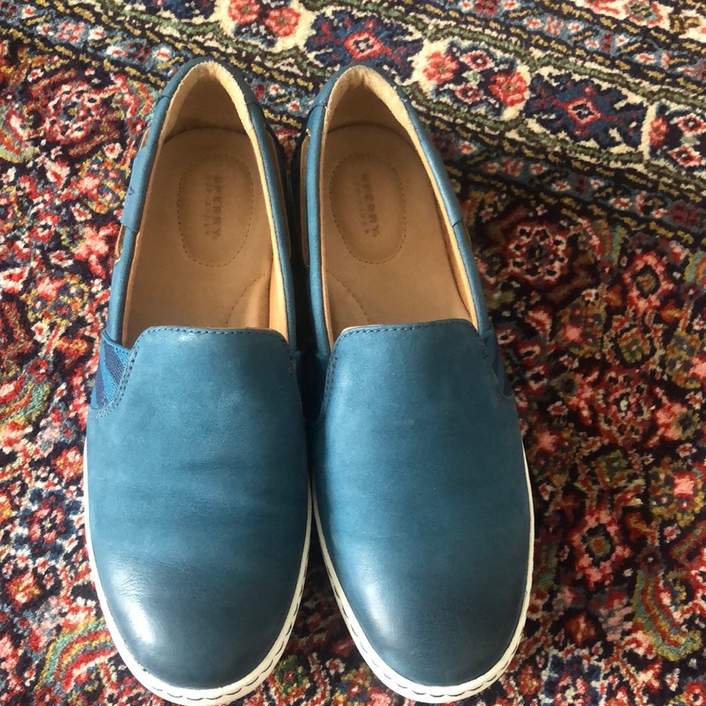Sperry slip on new buck turquoise shoe
